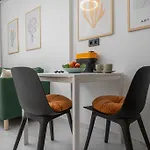 Fractals Apartment
